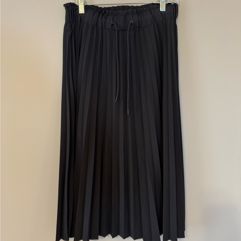 Athleta Hayes Black Pleated Midi Skirt